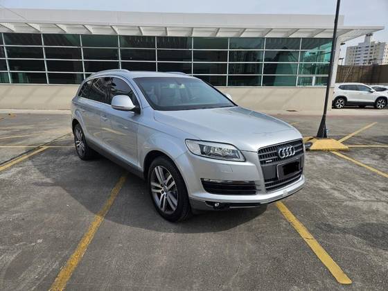 AUDI Q7 4.2 FSI QUATTRO V8 32V GASOLINA 4P TIPTRONIC AUDI Q7 4.2 FSI QUATTRO V8 32V GASOLINA 4P TIPTRONIC
